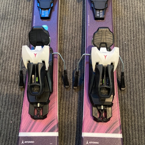 Almost New Atomic Backland JR 110-78 ml waist underfoot with Atomic L6 Bindings - Picture 8 of 9